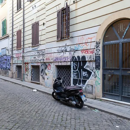 San Lorenzo Skyrail Loft - By Openroma Apartman