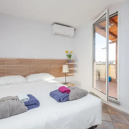 Apartment San Lorenzo Skyrail Loft - By Openroma *