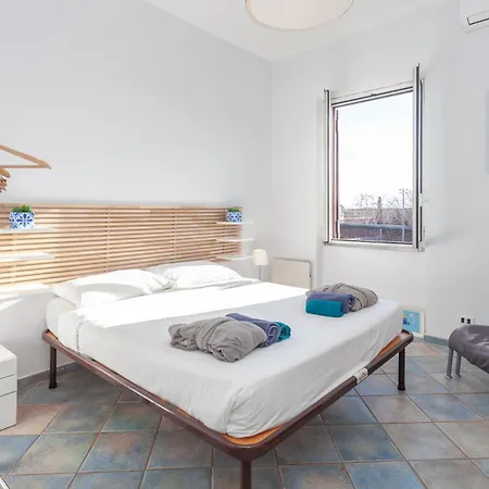 Apartment San Lorenzo Skyrail Loft - By Openroma *